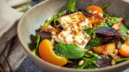 Aprikosensalat mit Honig-Dressing
